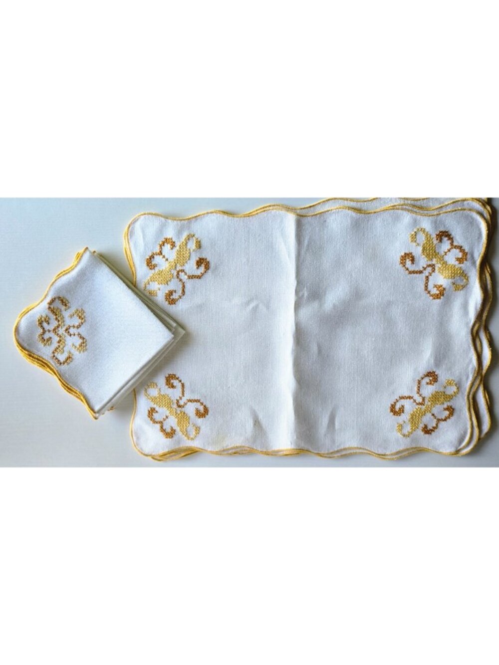 Vintage Placemats 6 & 6 Matching Napkins Ecru w/Yellow & Gold CrossStitch Design